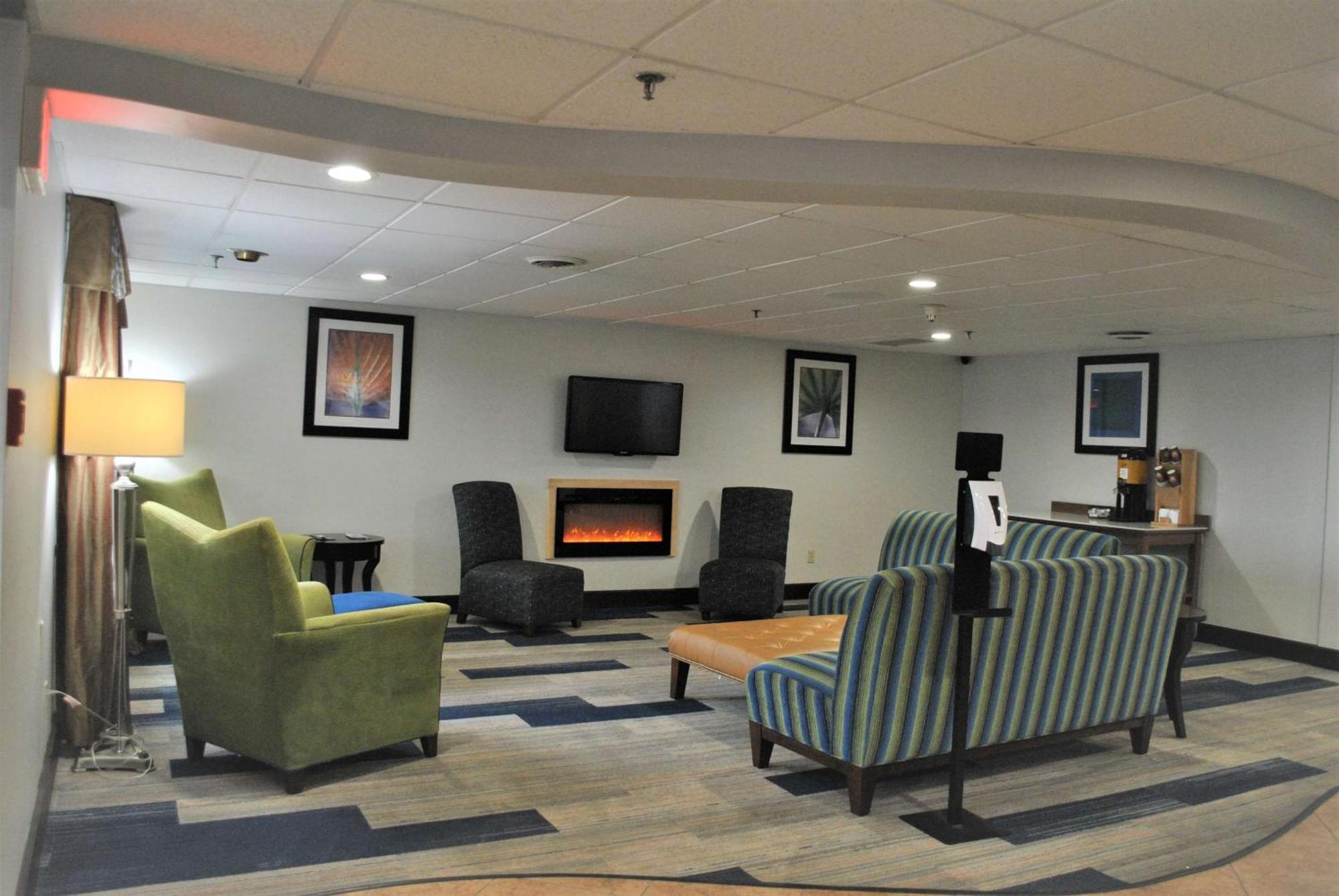 Best Western Owego Inn Екстериор снимка