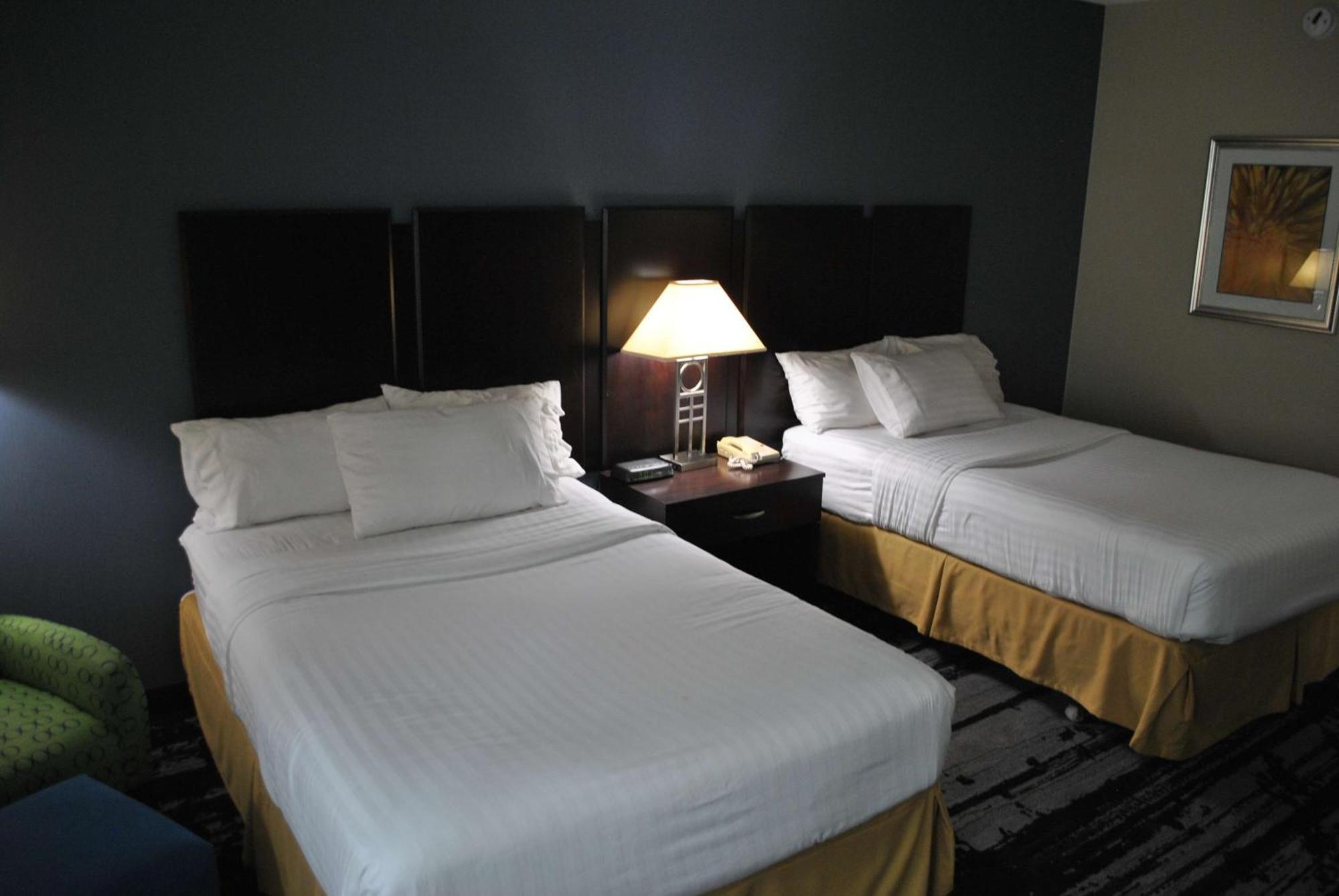 Best Western Owego Inn Екстериор снимка